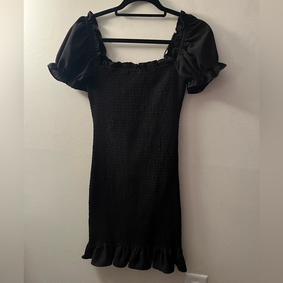 OFF THE SHOULDER PUFF SLEEVE BODY-CON RUSHED DRESS - Picture 2 of 3